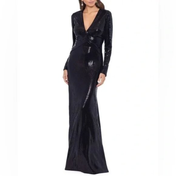 Betsy & Adam Women's Black Shimmer Open Back Long Sleeve Gown - Picture 1 of 7